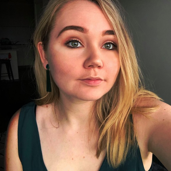 Meet your Posher, Marnee - Picture 1 of 1